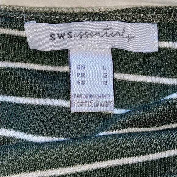 green and white striped tube top - Picture 2 of 3